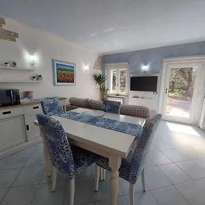 Casa Tra Gli Olivi Apartment